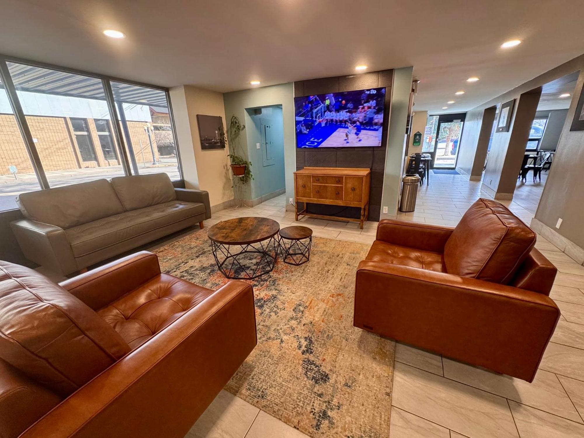 Super 8 By Wyndham Great Falls City Center Ngoại thất bức ảnh