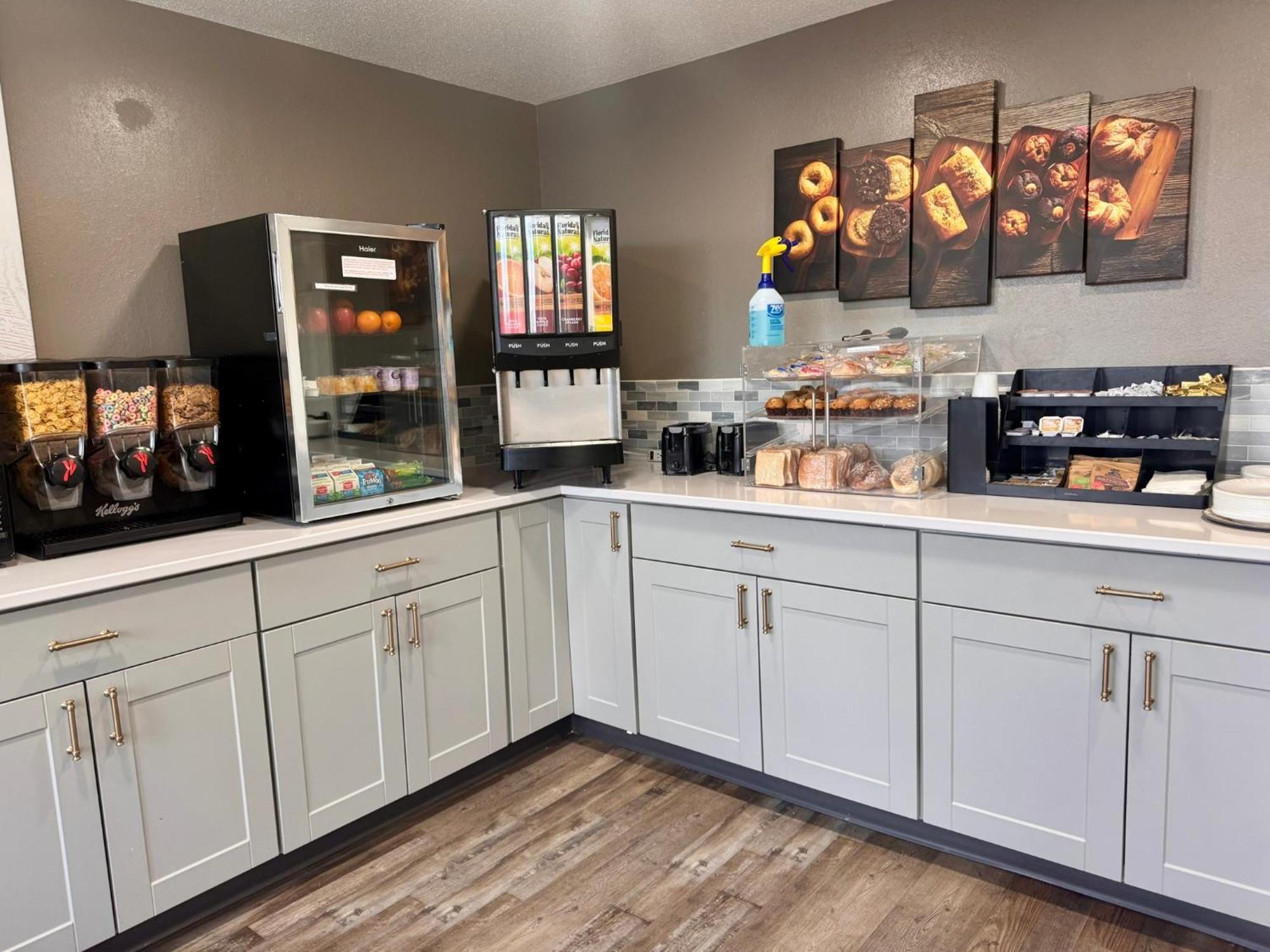 Super 8 By Wyndham Great Falls City Center Ngoại thất bức ảnh